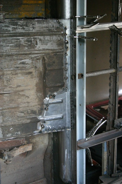 bossienbus_nl_spijlbus-Cabine-onderplaat_08