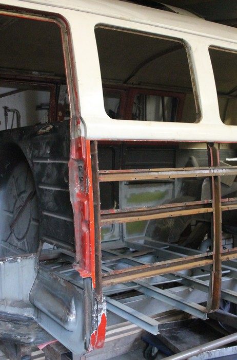 splitscreen-vw-t1-spijlbus-carrosserie-b-stijl_02