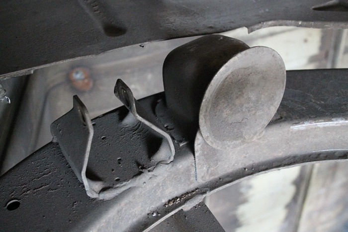 bossienbus splitscreen-vw-t1-spijlbus-chassis-schopkdempersteun 11